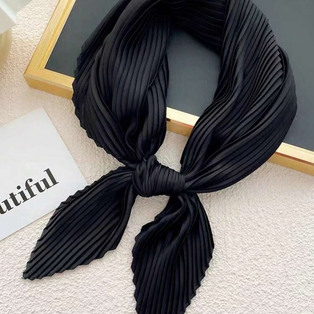 Elegant Black Pleated Scarf